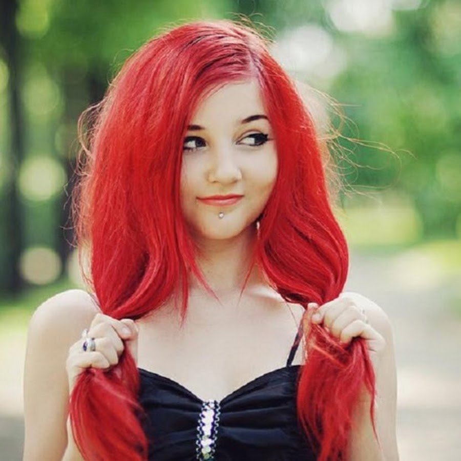 Девушка с красными волосами (63 фото) .