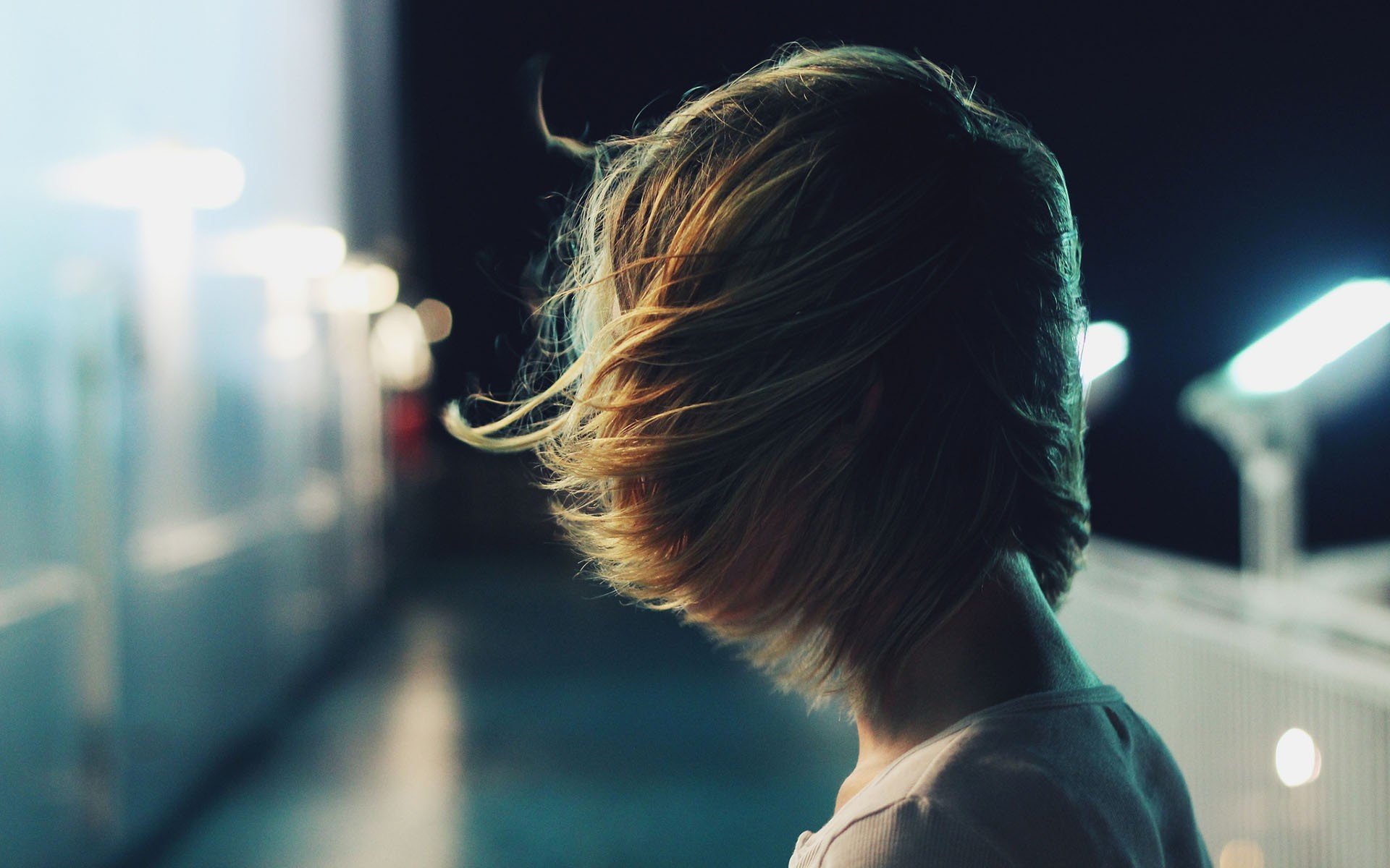 Женщина Сзади Волосы Фото