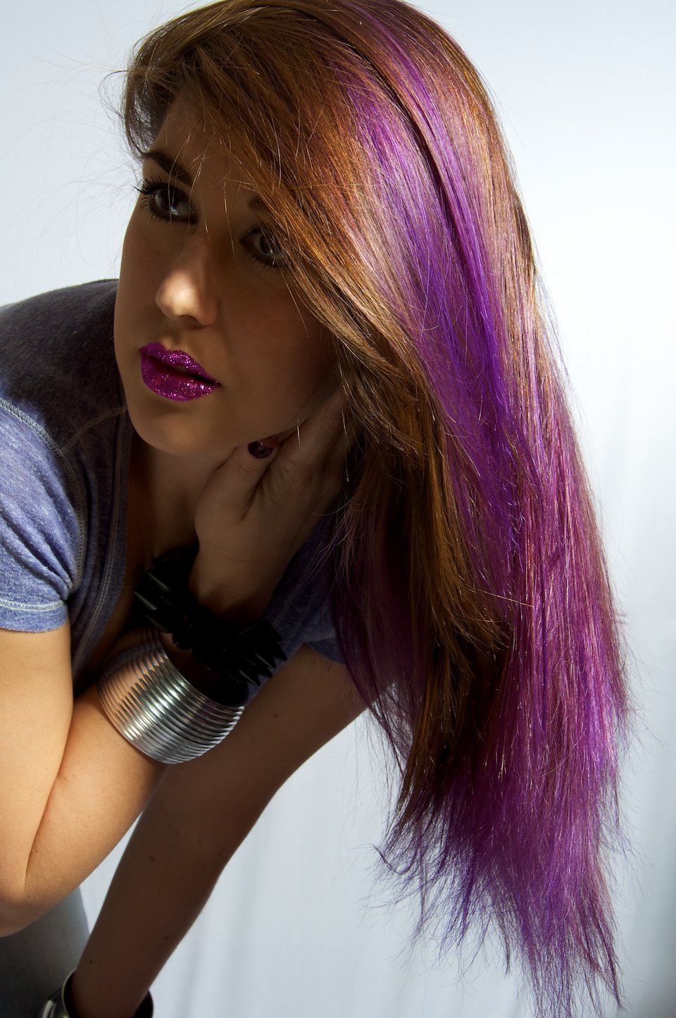 Окрашивание волос с цветными прядями (64 фото) 