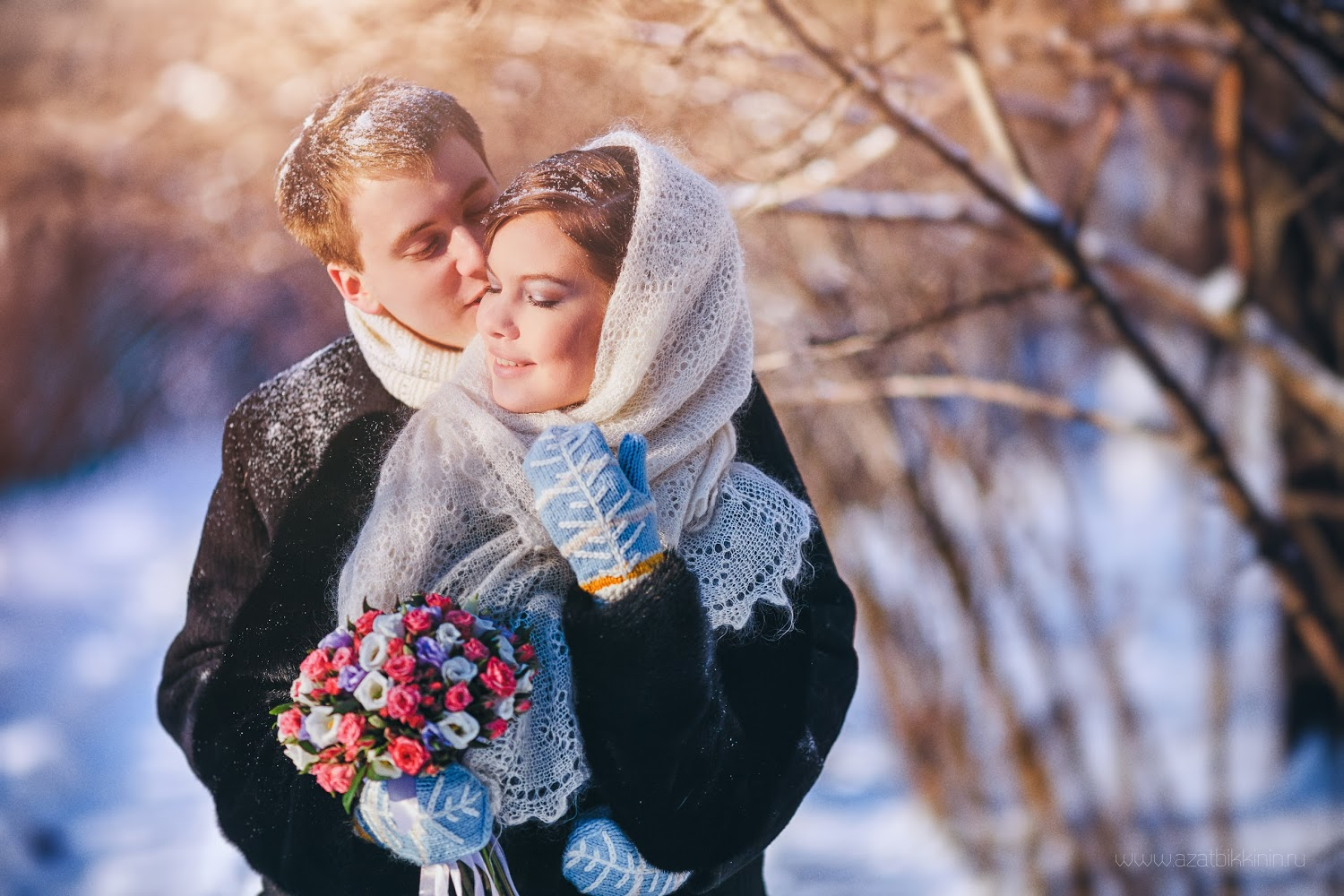 Свадьба зимой. Зимняя Свадебная фотосессия. Свадебная фотосессия зимой. Свадьба в русском народном стиле зимой. Бывшая жена зимы
