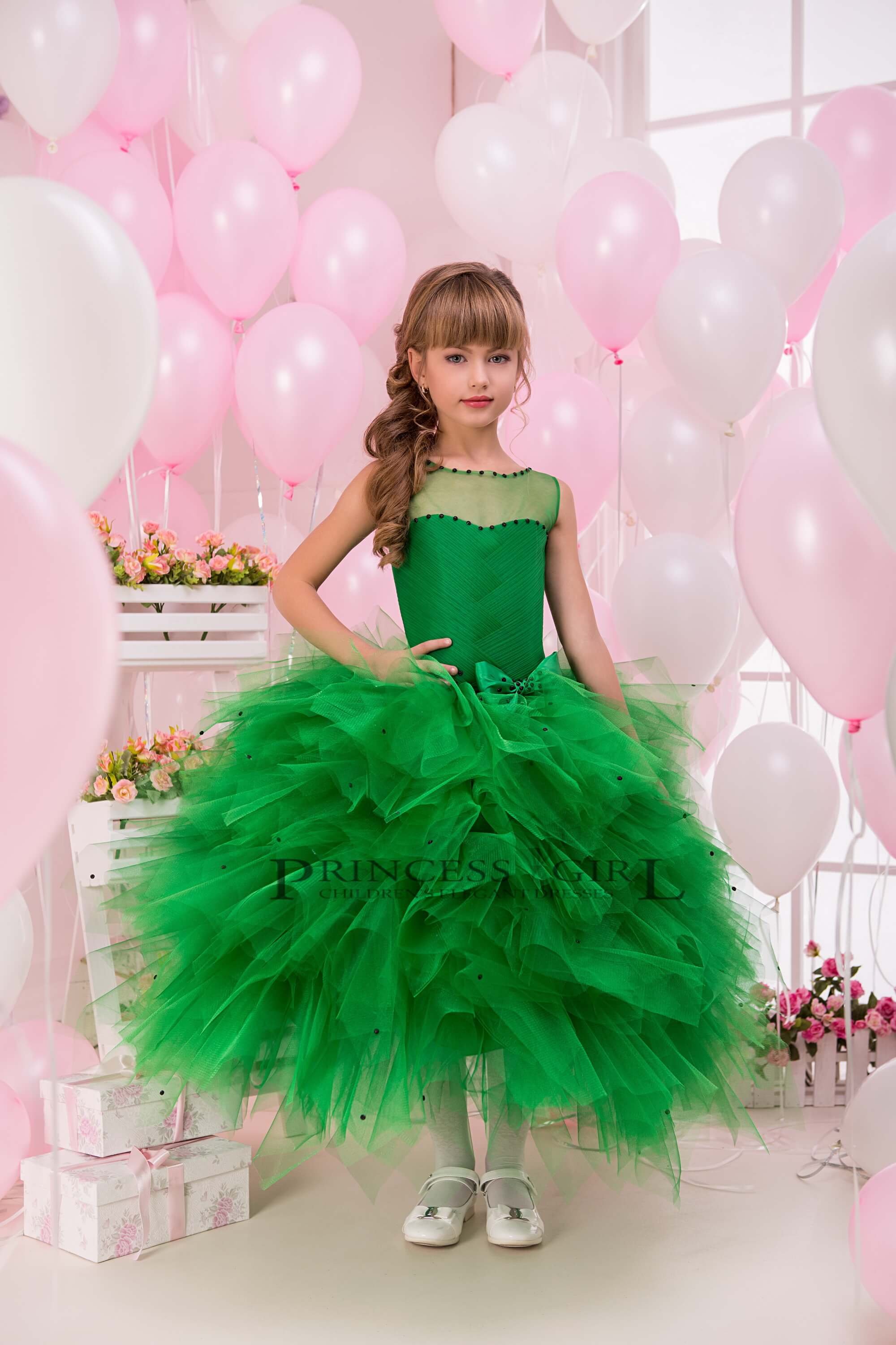 Зеленое платье для девочки