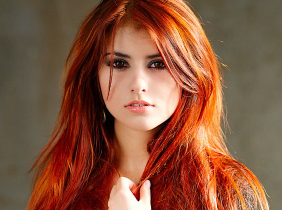 Rojo cobrizo pelo