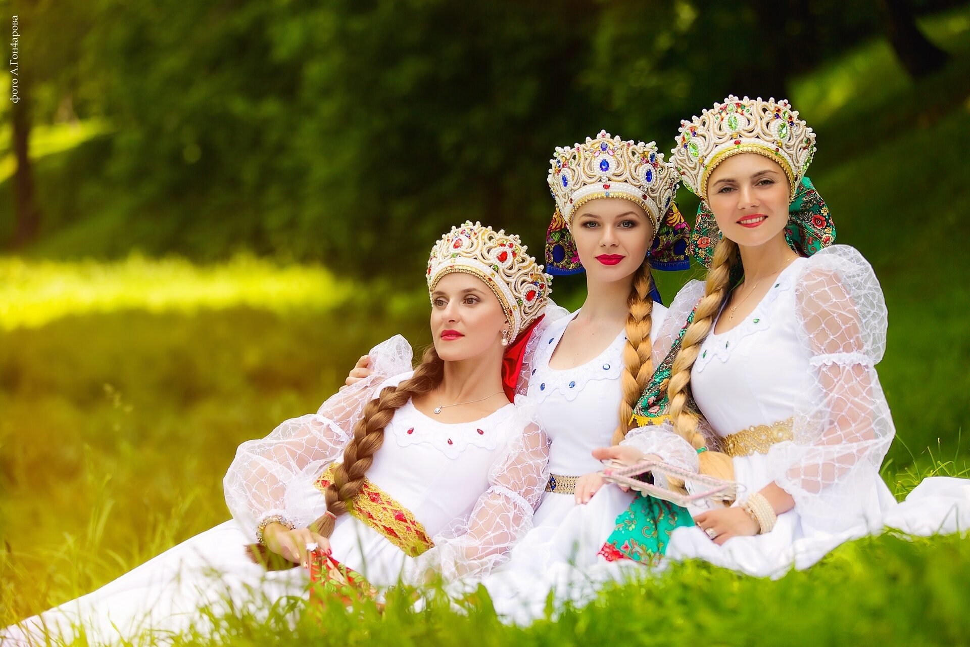 Фото русских девушек в русских костюмах
