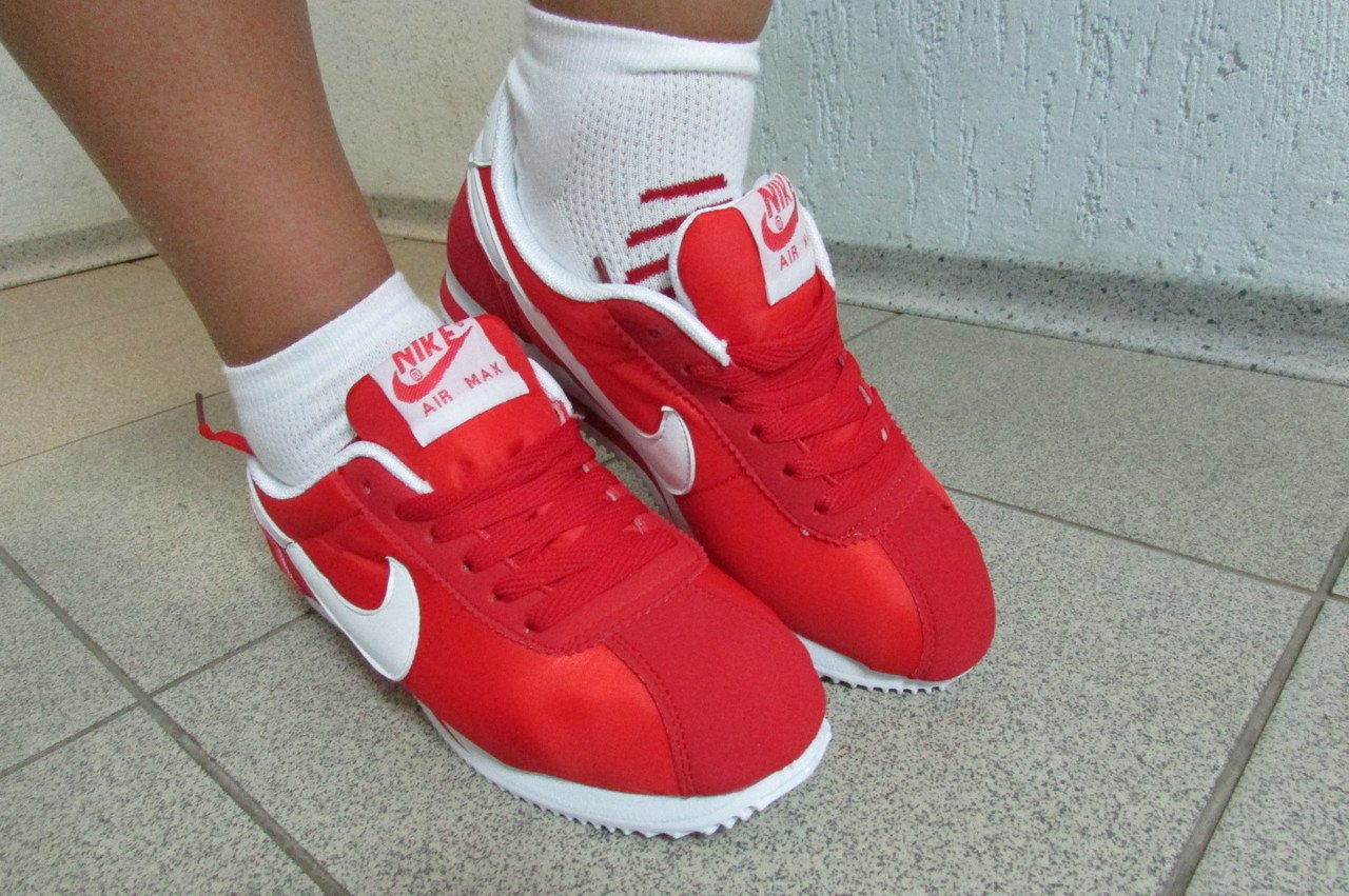 Nike 23 красный