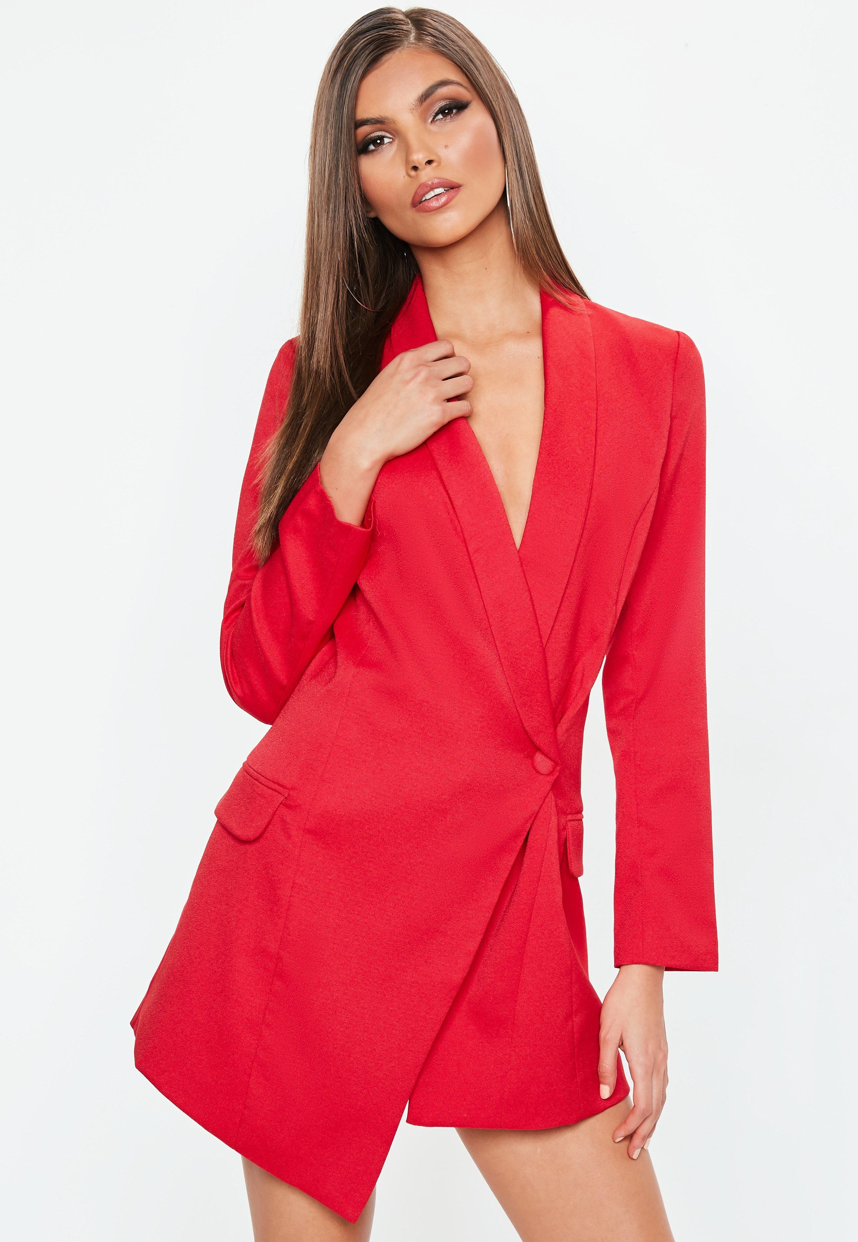 Красное платье с пиджаком. Платье блейзер missguided. Missguided платье пиджак. Красное платье пиджак. Платье пиджак красного цвета.