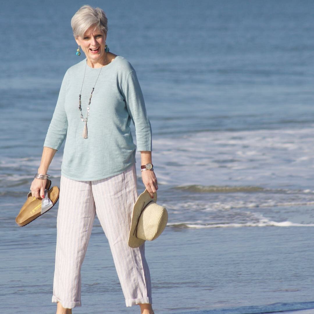Морской стиль в одежде для женщин после 40 лет