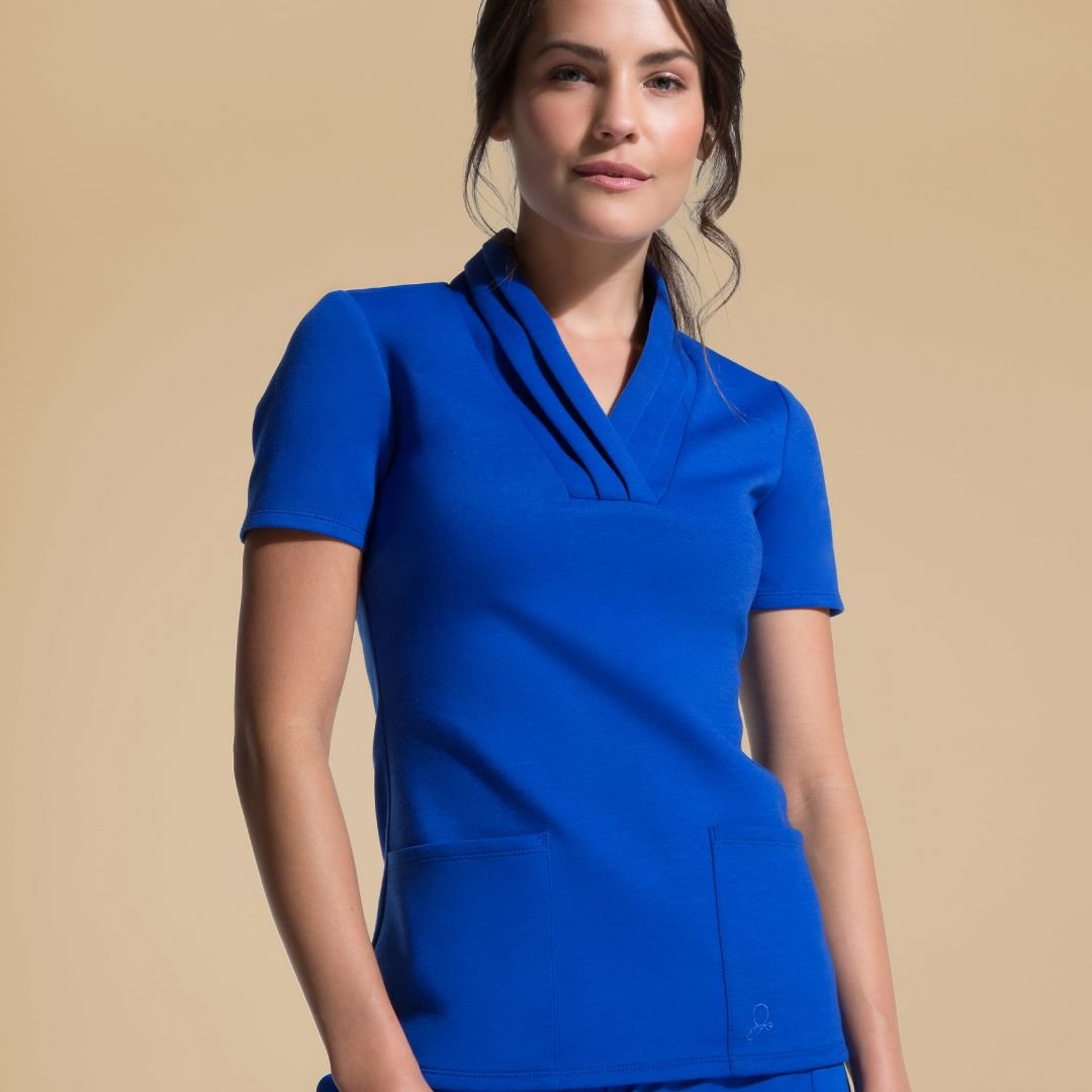 Синие медицинские костюмы. Медицинская форма. Красивая медицинская одежда. Синяя форма медицинская. Медицинская одежда синяя.