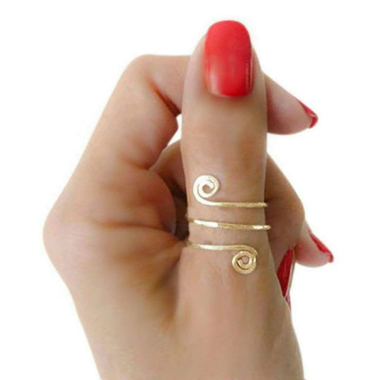 Кольцо для указательного пальца женщины
