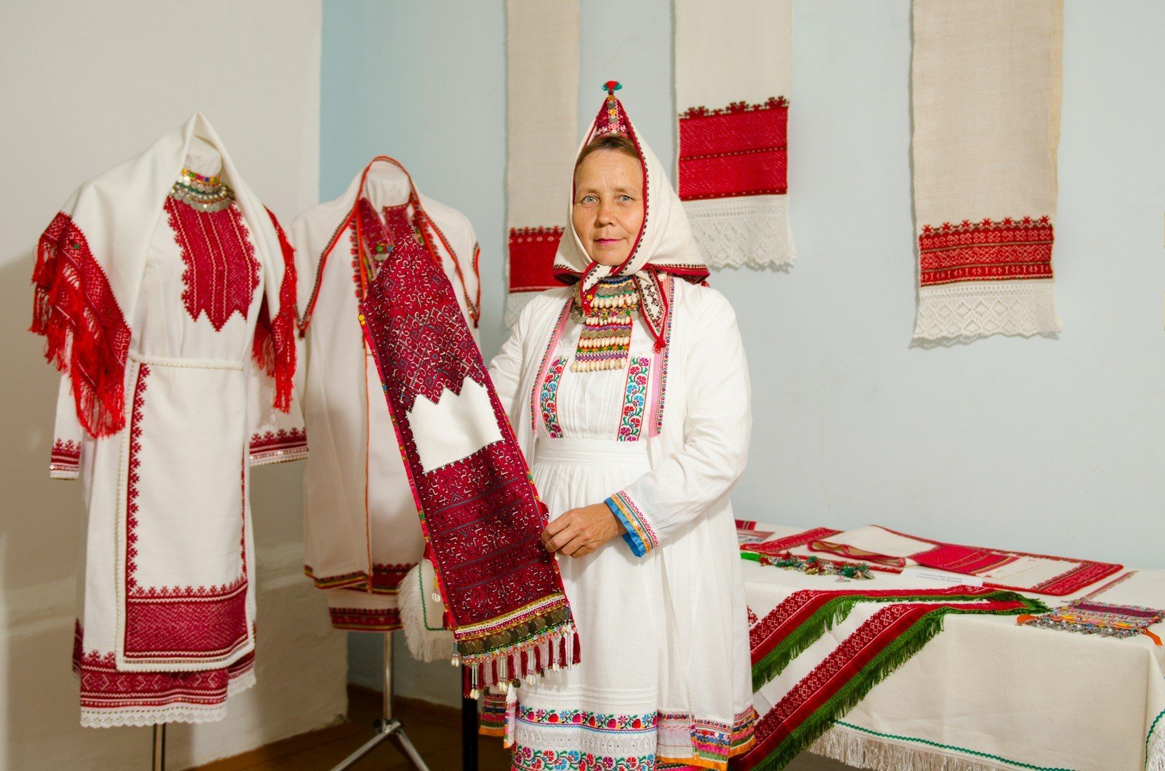 Марийский национальный костюм мужской и женский