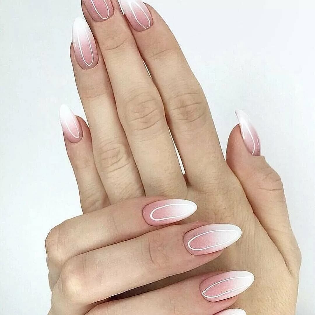 Розовые ногти миндаль (60 фото) .