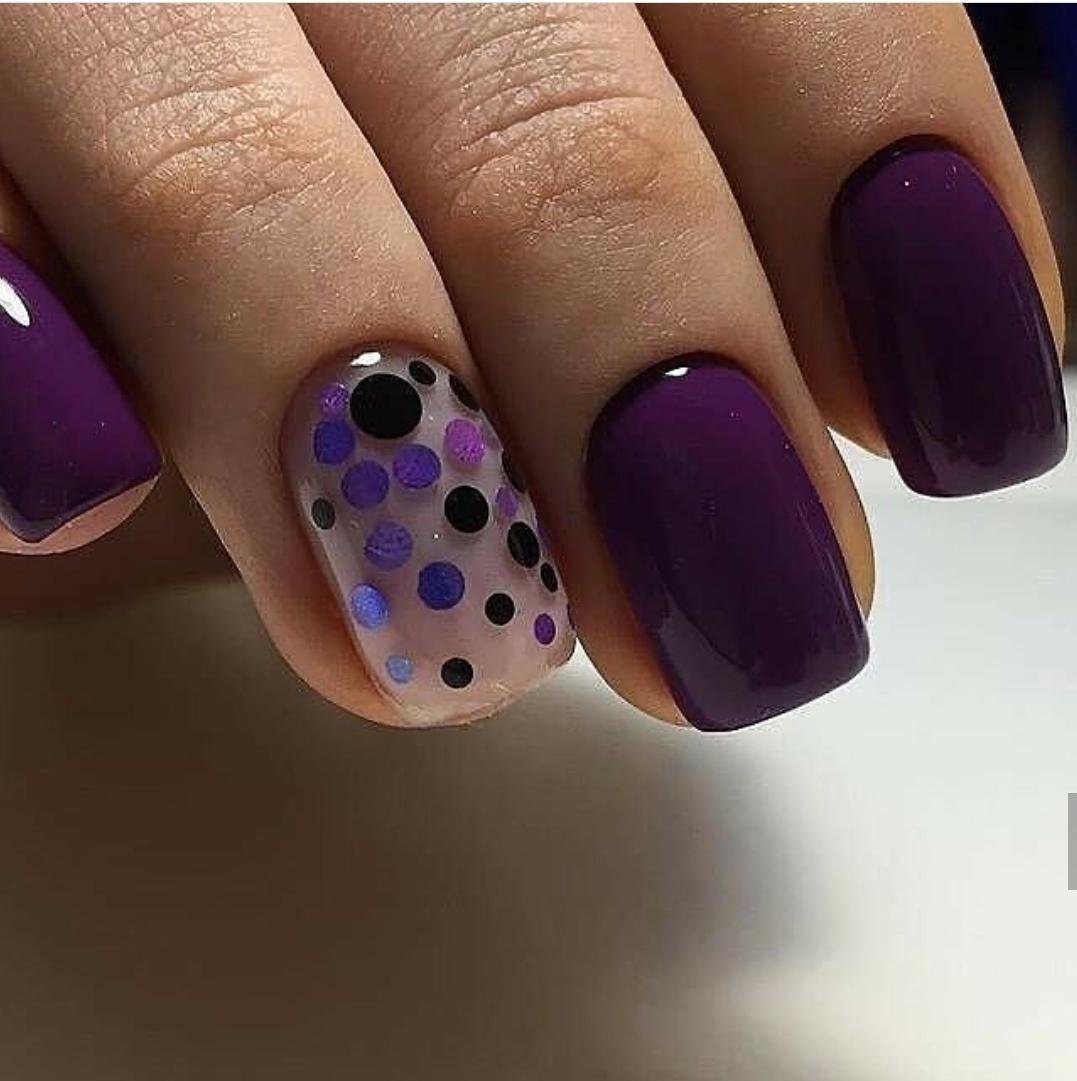 Сиреневые короткие ногти дизайн. Шеллак камифубуки. Фиолетовый маникюр. Фиолетовый маникюр на короткие ногти. Фиолетовые ногти.
