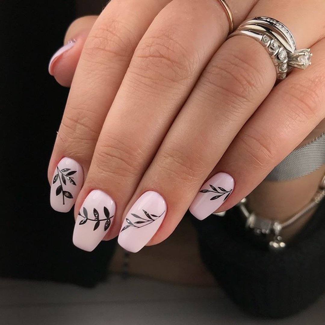 Дизайн ногтей модный молодежный. Рисунки на ногтях. Узоры на ногтях. Ногти модные молодежные. Веточки на ногтях.