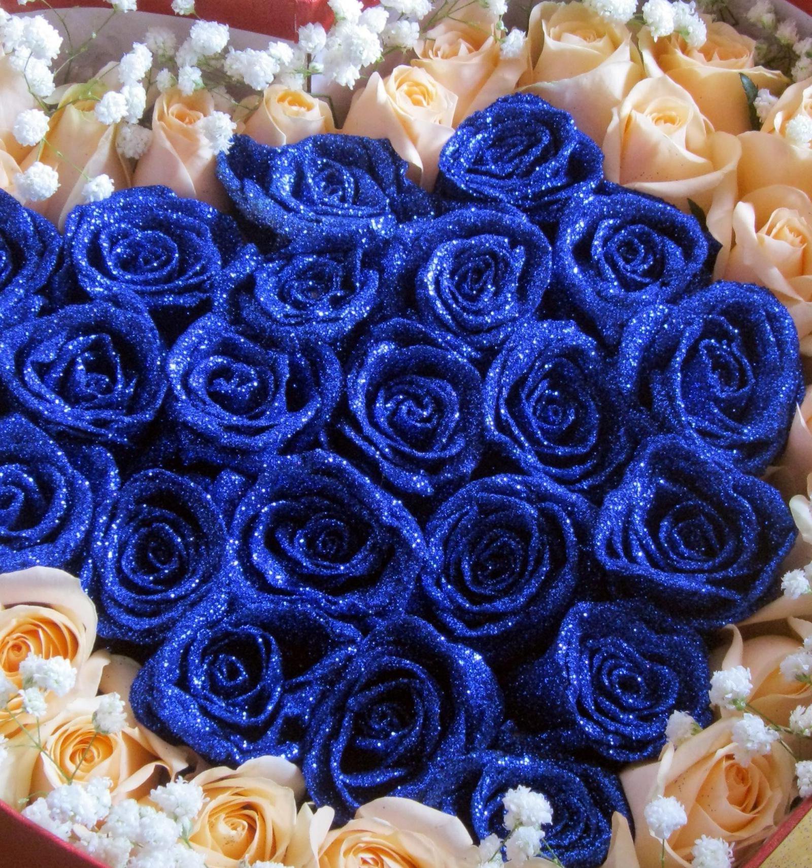 Какая красивая цветочками. Красивые большие букеты. Роскошный букет. Букет синих роз.