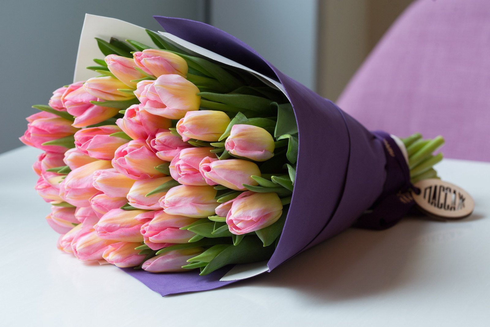 Розовые тюльпаны к чему. Цветы тюльпаны. Красивые тюльпаны. Букет из тюльпанов. Шикарный букет тюльпанов.