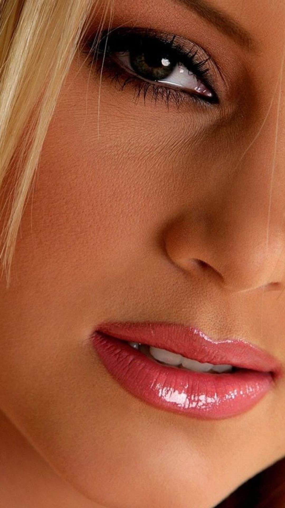 Красивые киски крупный план видео. Лейси Харт. Красивые губы. Губы девушки. Красивые женские губы.