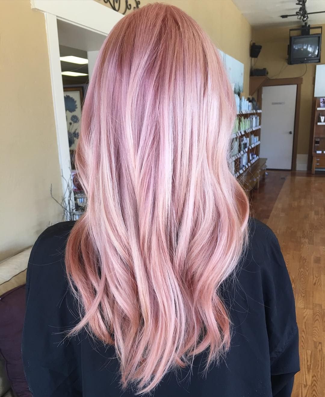 Как сделать розовое омбре на светлые волосы