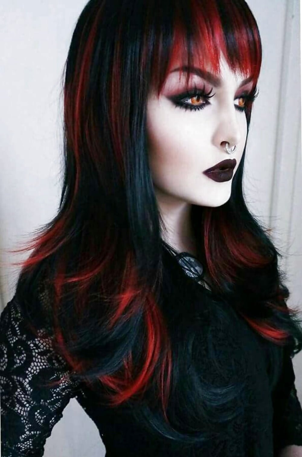 Фото волос черно красные
