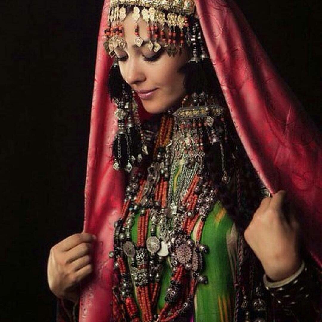 Узбекская женская одежда