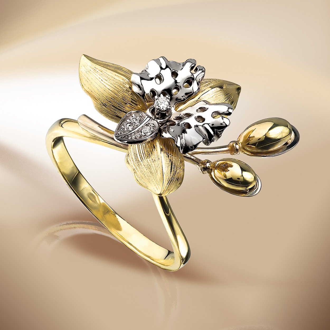 Красивые и необычные кольца из золота