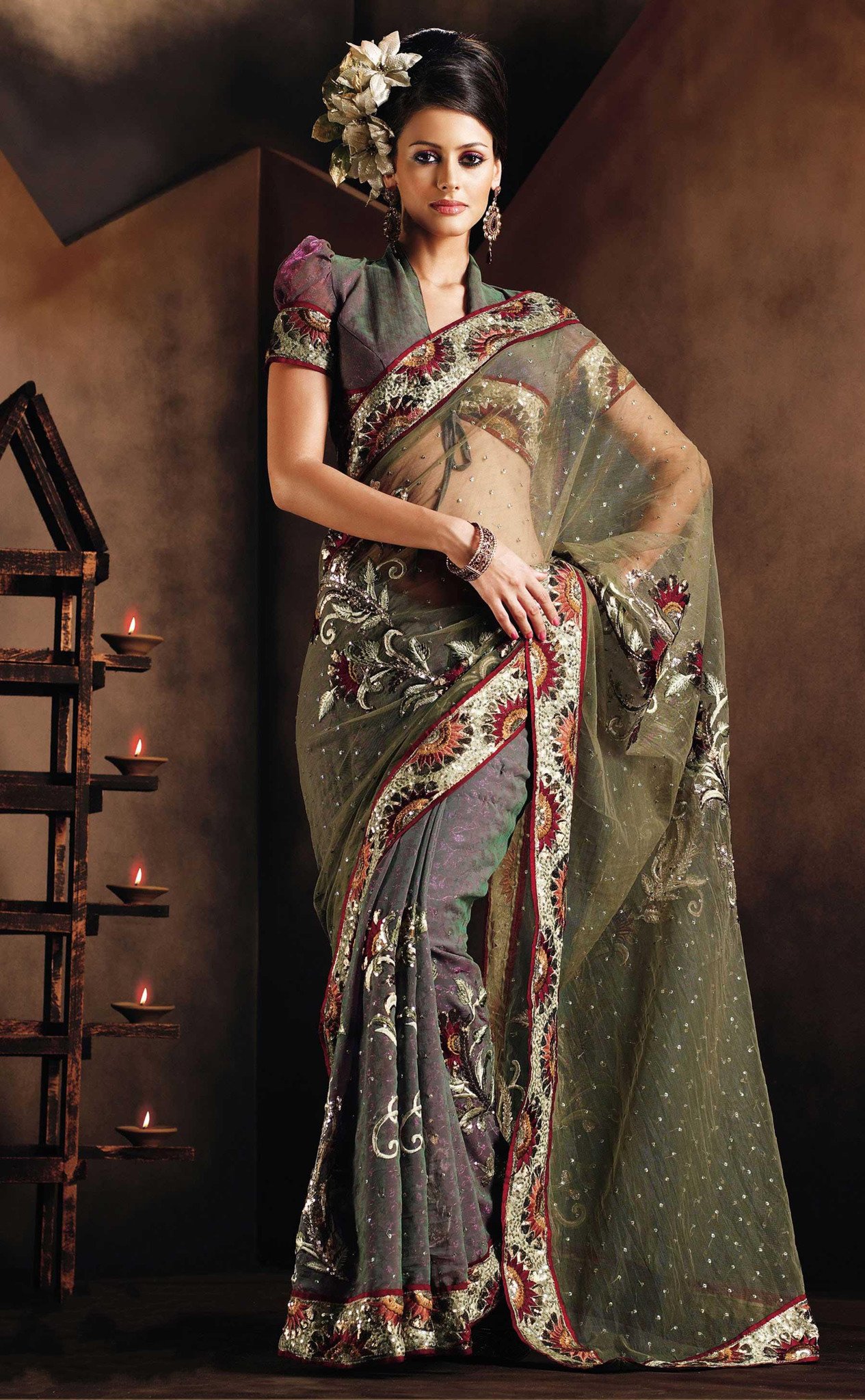 Женское сари индия. Традиционная одежда Индии Сари. Национальный костюм Индии Сари. Сари — Национальная женская одежда Индии. Сари одежда в Индии.