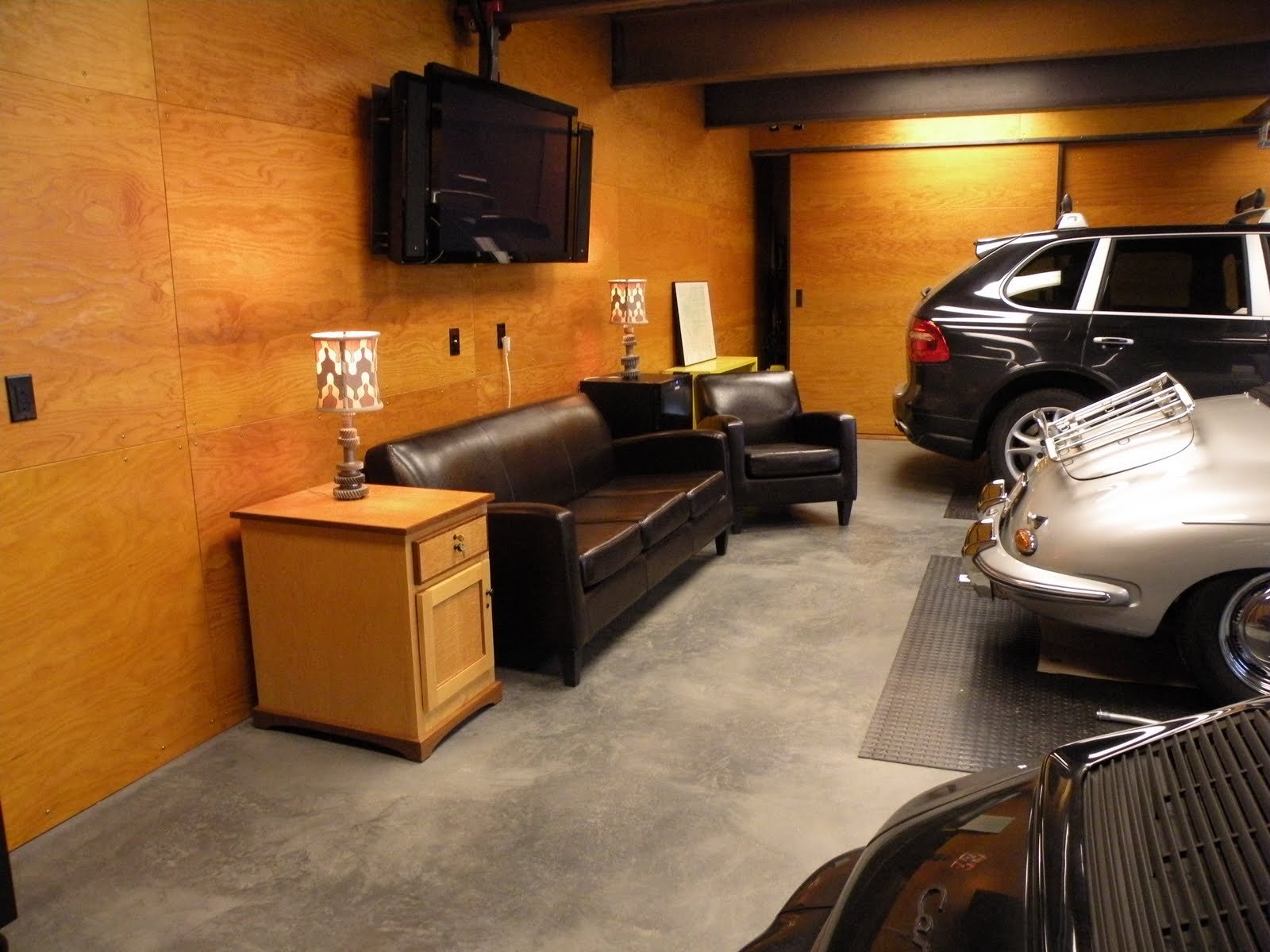 Красивые гаражи внутри. Дизайнерский гараж. Дизайнерская отделка гаража. Красивый гараж. Стильная отделка гаража.