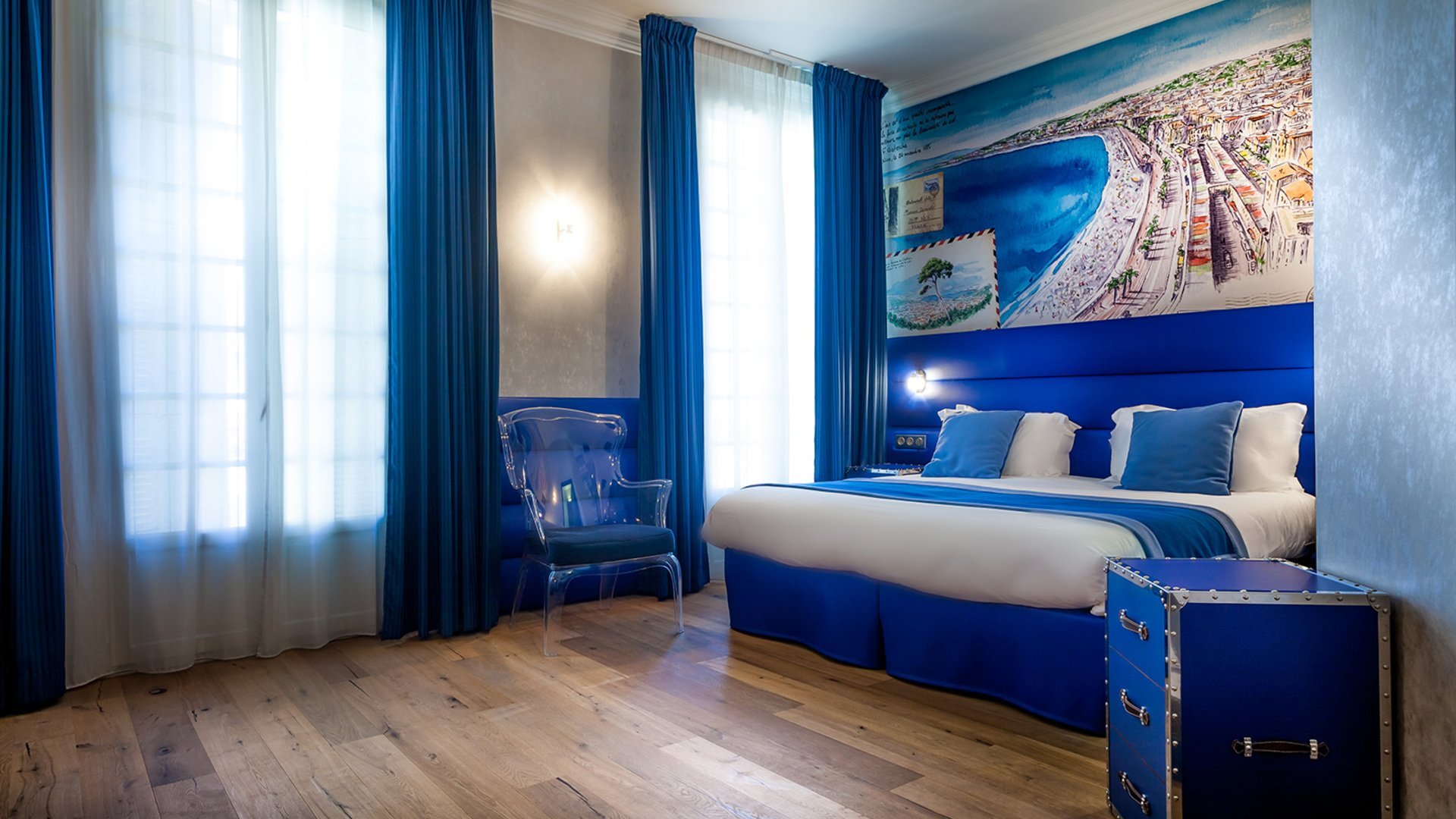 Красивые синие комнаты. Синяя спальня. Спальня в синих тонах. Синие стены в спальне. Синие шторы.