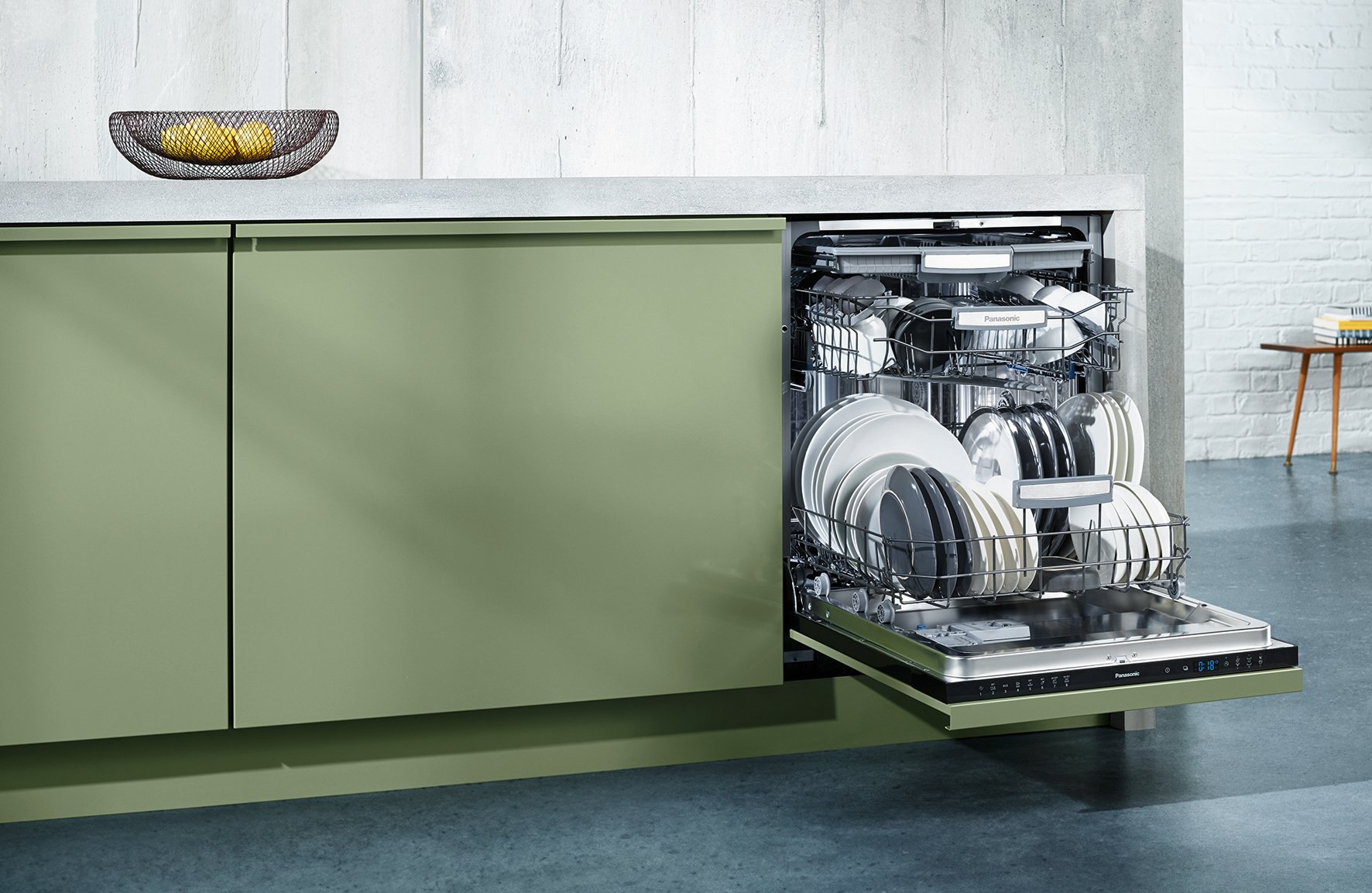 Встроенная посудомойка в кухне. Встраиваемая посудомоечная машина Hi hbi6022. Miele встраиваемая посудомоечная. Компактная посудомоечная машина Maunfeld MLP 06im. МПТ-1700 посудомоечная машина.