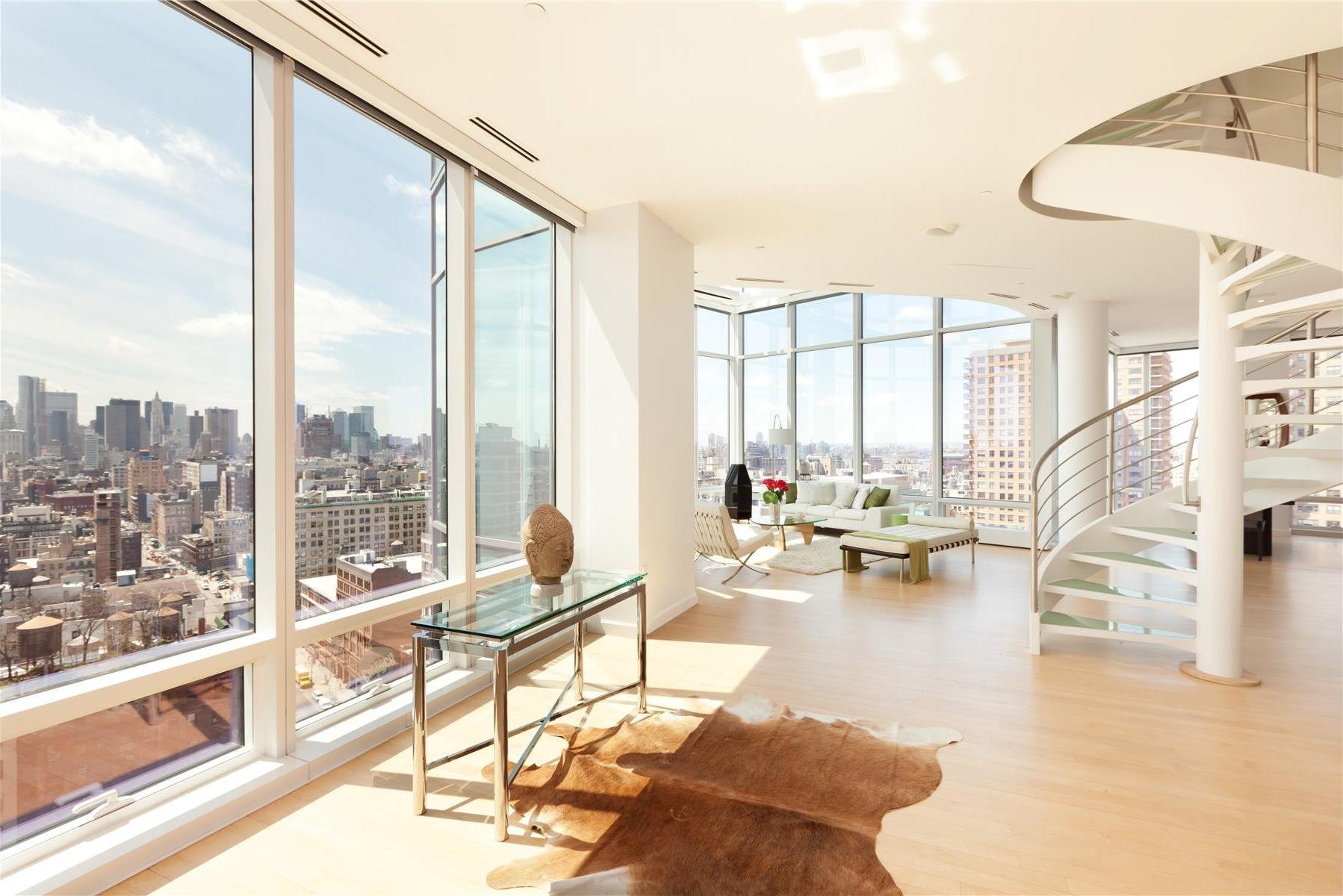 Виды квартир. Скай Ривер панорамные окна. Пентхаус CITYSPIRE, Нью–Йорк. Пентхаус в Нью Йорке планировка. Пентхаус Абрамовича в Нью-Йорке.