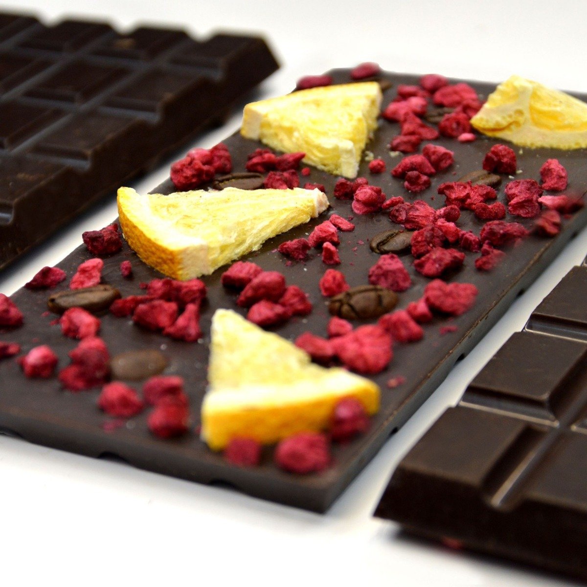Самодельный шоколад. Шоколадная плитка. Красивые шоколадные плитки. Плиточный шоколад. Красивые плитки шиколада.