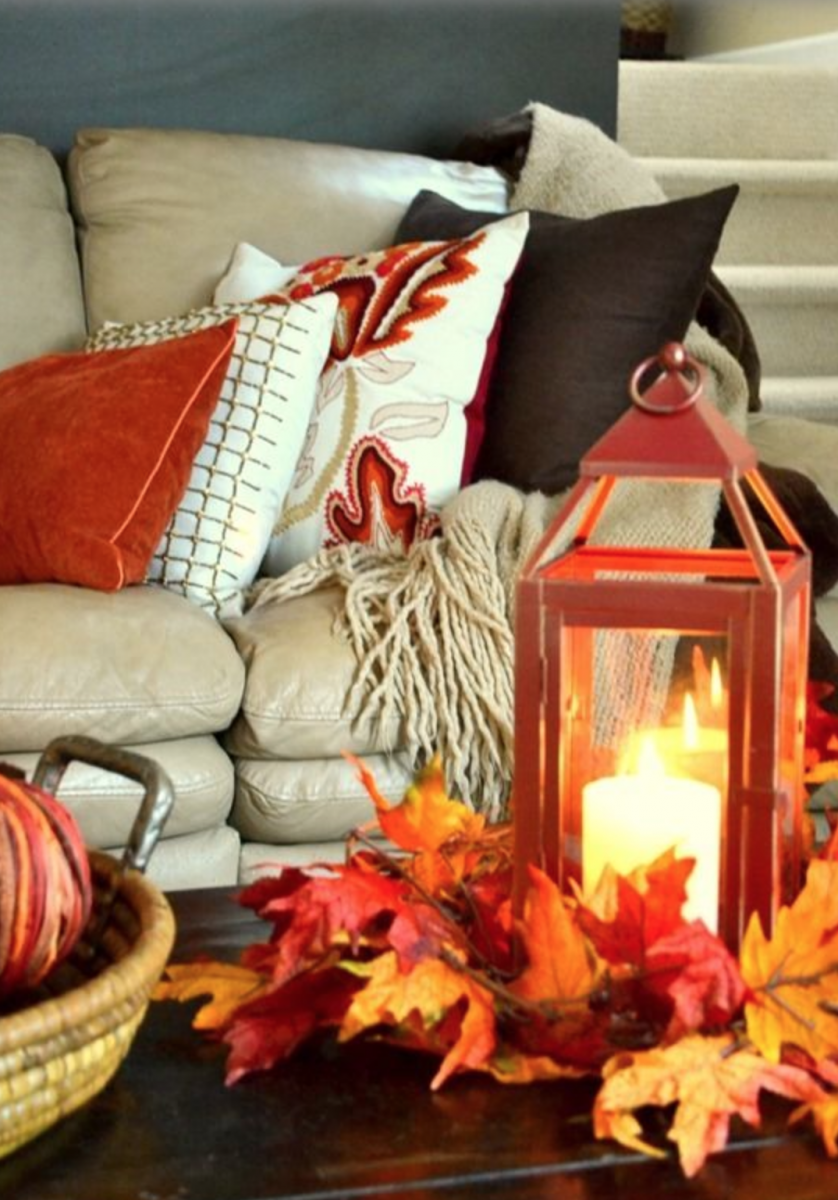 Вечер дом осень. Осенний декор интерьера. Уютная осень. Интерьер в осеннем стиле. Уютный осенний интерьер.