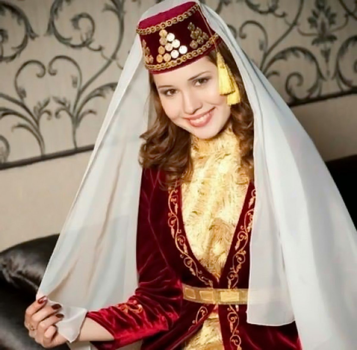 Крымско татарский костюм