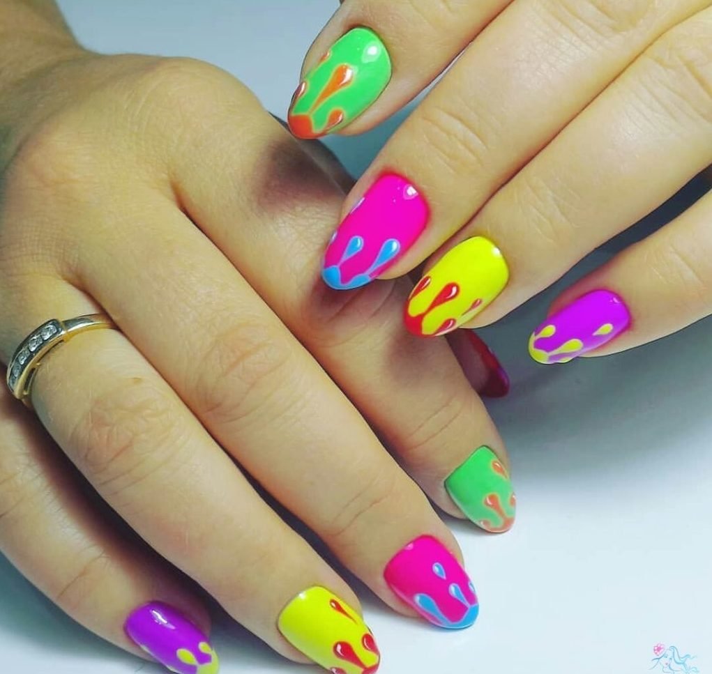 Дизайн маникюра ярких цветов. Разноцветные ногти. Красивые яркие ногти. Ногти яркие летние. Красивый разноцветный маникюр.