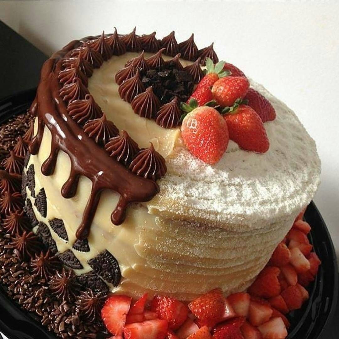 Торт красивый большой вкусный