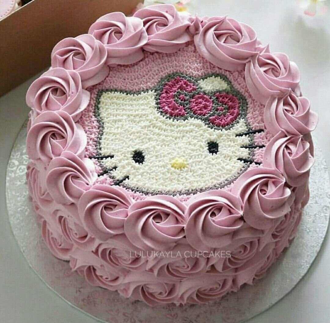 Оформление торта на день рождения девочке. Украшение торта для девочки. Торт девочка. Украшение торта для девочки 8 лет. Кремовый торт для девочки.