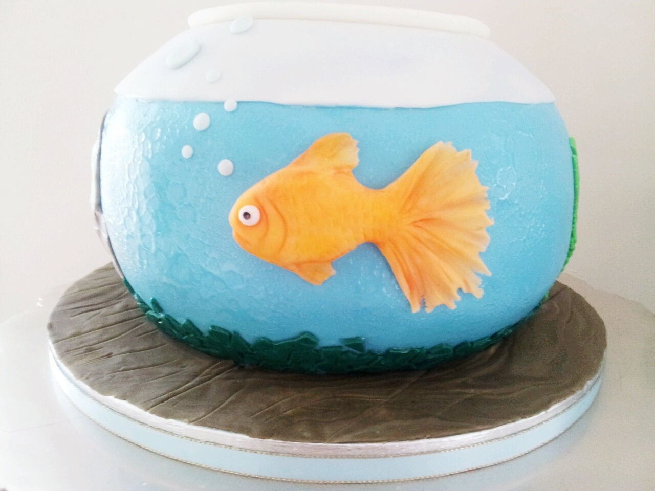 Рыбка украшение на торте
