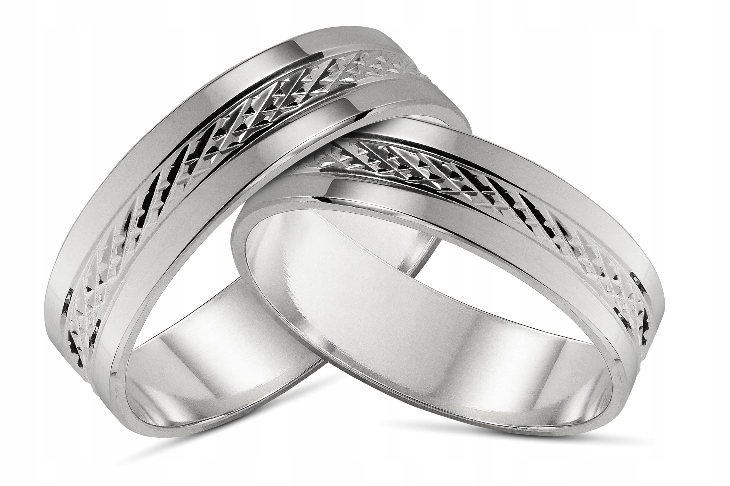 Можно ли серебряное обручальное кольцо