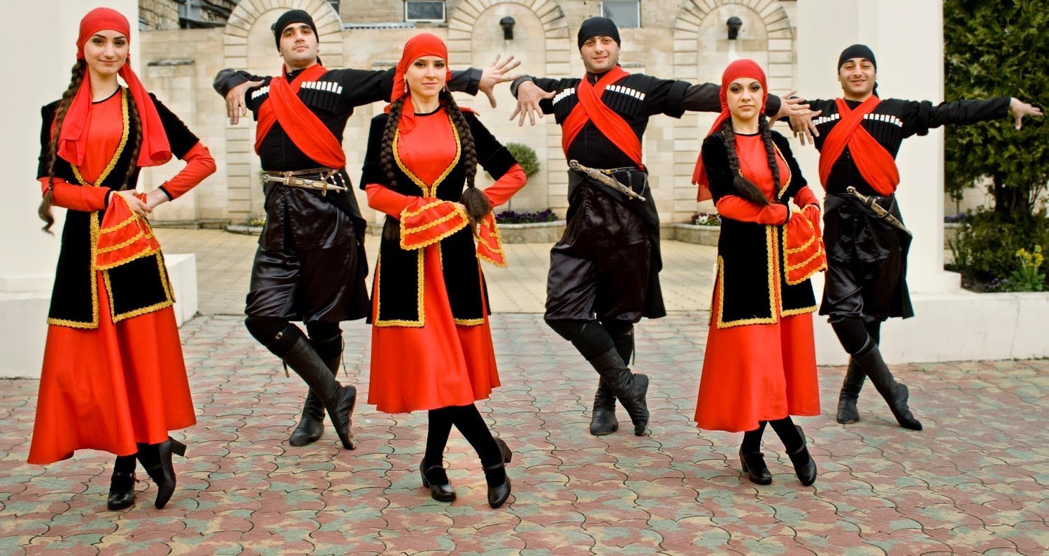 Грузинские Горский национальные костюмы
