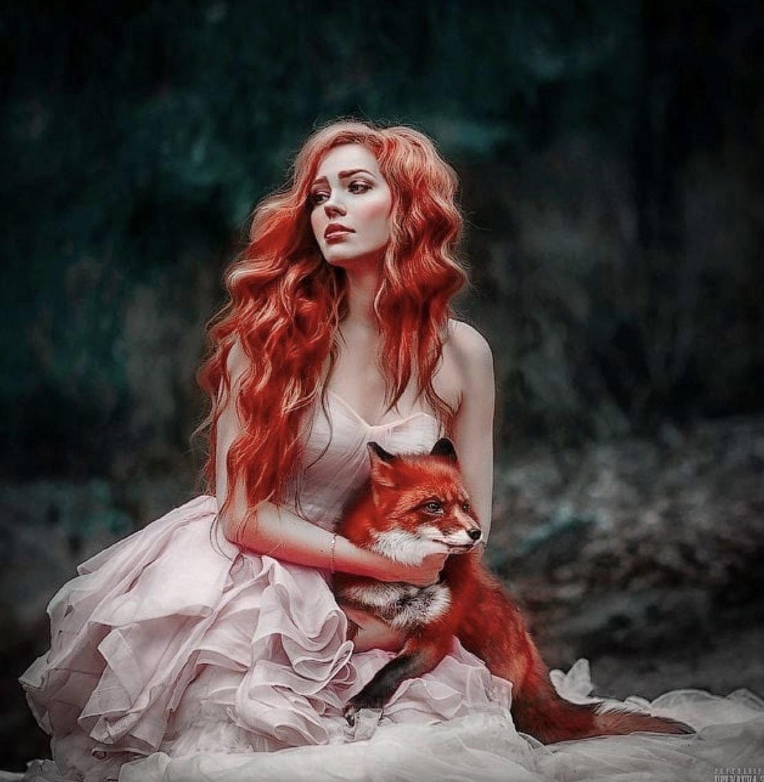 Заказы бестии. Рыжая ведьма. Ведьма с рыжими волосами. Девушка с рыжими волосами фэнтези.