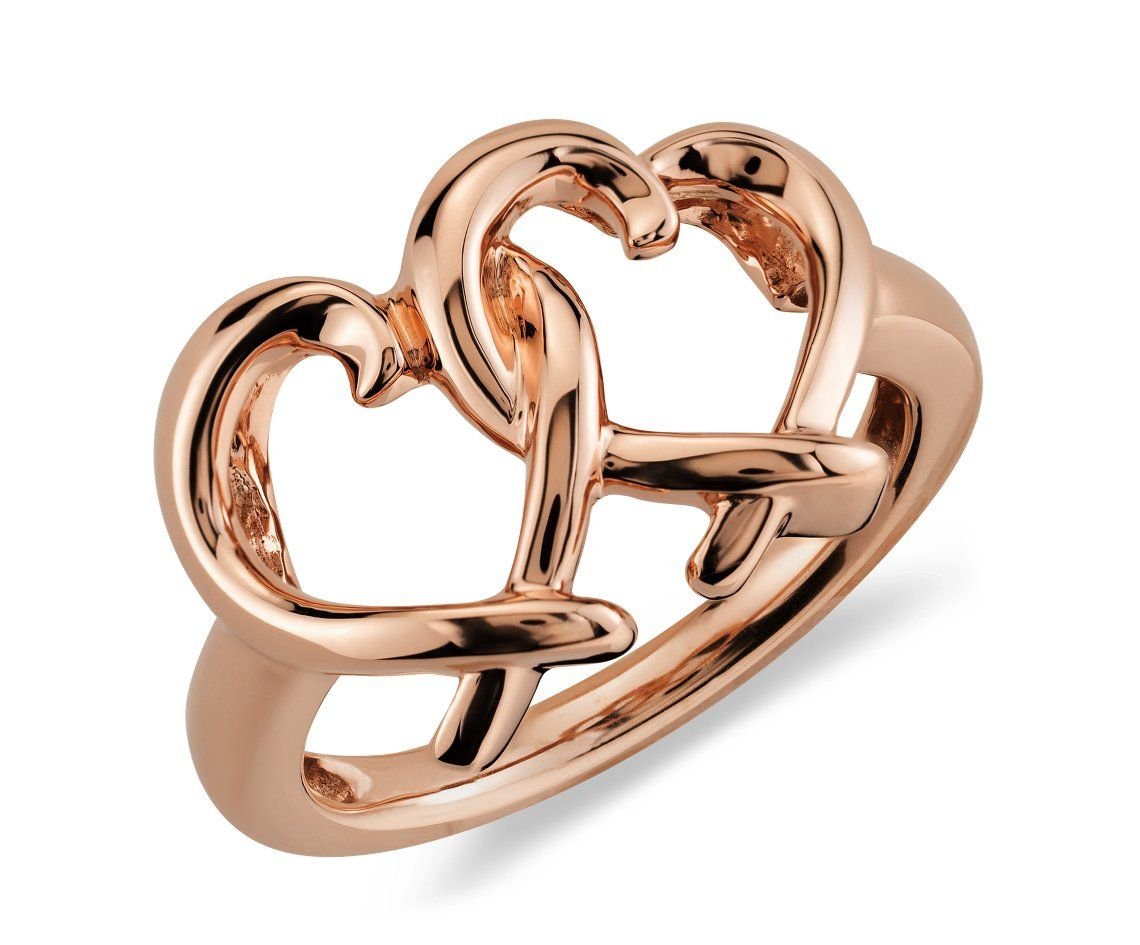 Сердечко из золота. Кольцо с сердечком. Кольцо из золота с сердечком. Золотое кольцо "сердце". Кольцо с сердечком розовое золото.