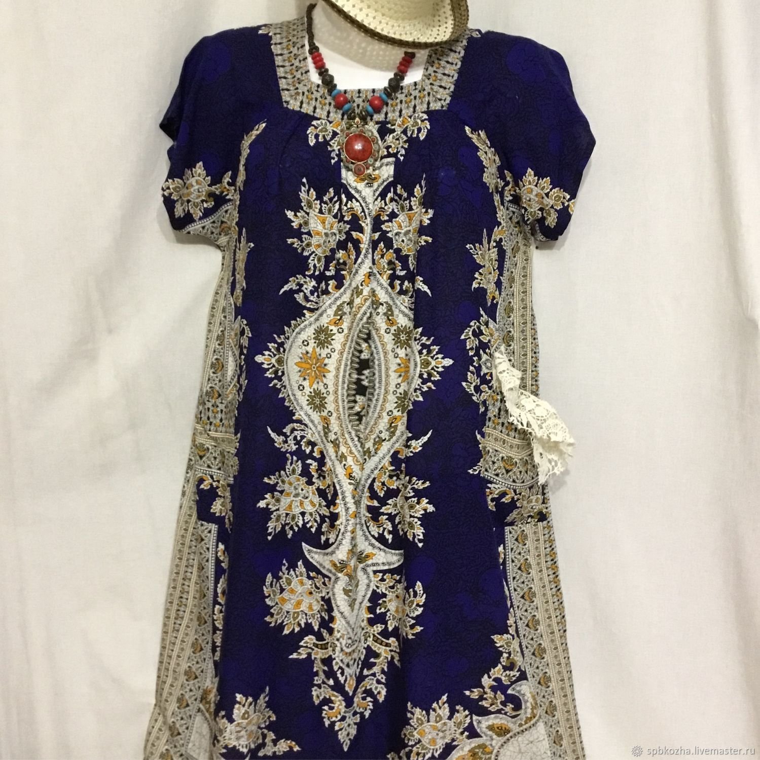 Цена таджикский. Таджикские платья. Национальные таджикские платья штапель. Штапельные платья таджикские. Таджикские платья из штапеля.