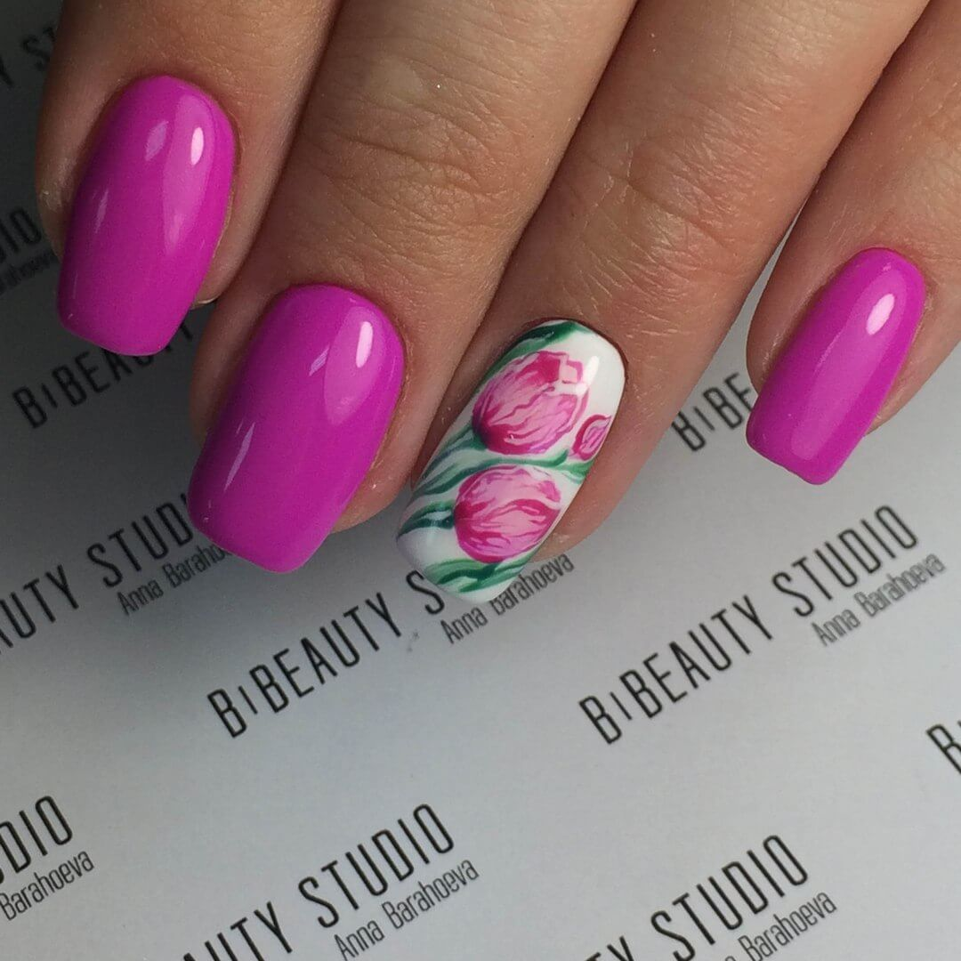 Тюльпаны на ногтях дизайн. Розовый маникюр с тюльпанами. Розовый весенний маник.