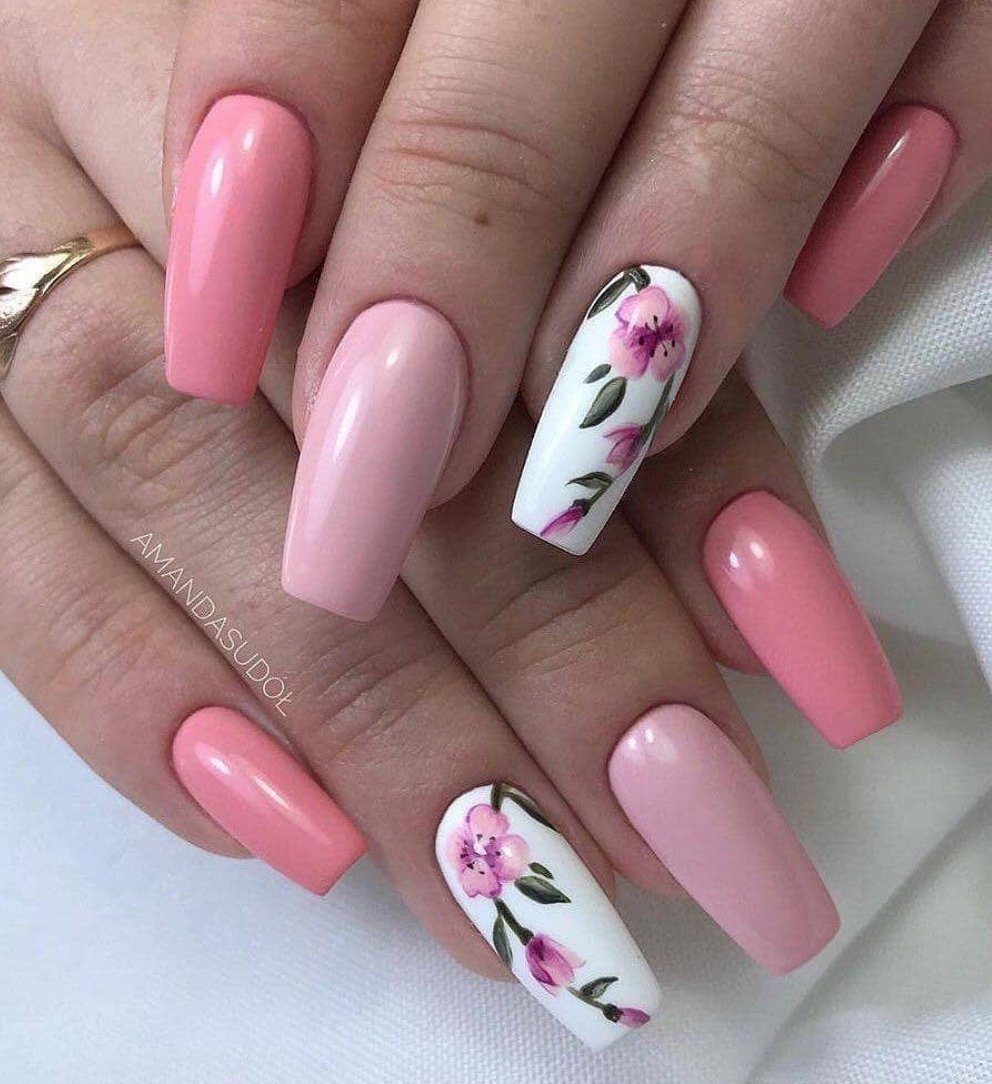 Розовый маникюр на весну. Розовые ногти. Красивый весенний маникюр. Весенние ногти.