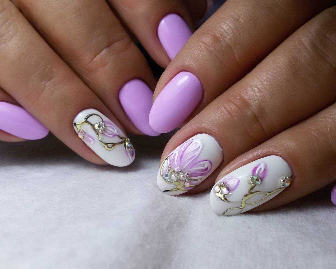 Дизайн ногтей с цветочками. Весенний маникюр. Весенние ногти. Красивый маникюр с цветами.