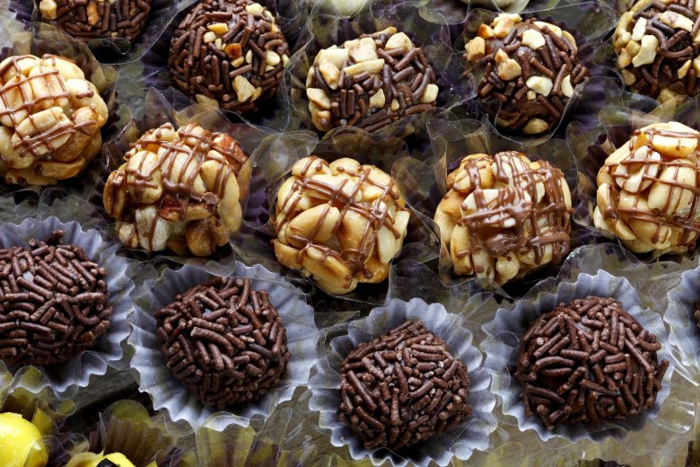 Конфеты шоколадные с орешками