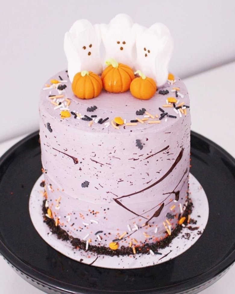 Красивый Хэллоуинский торт