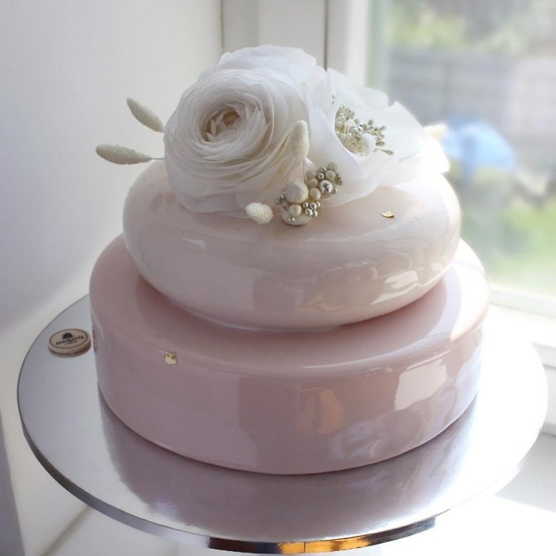 Свадебный муссовый торт