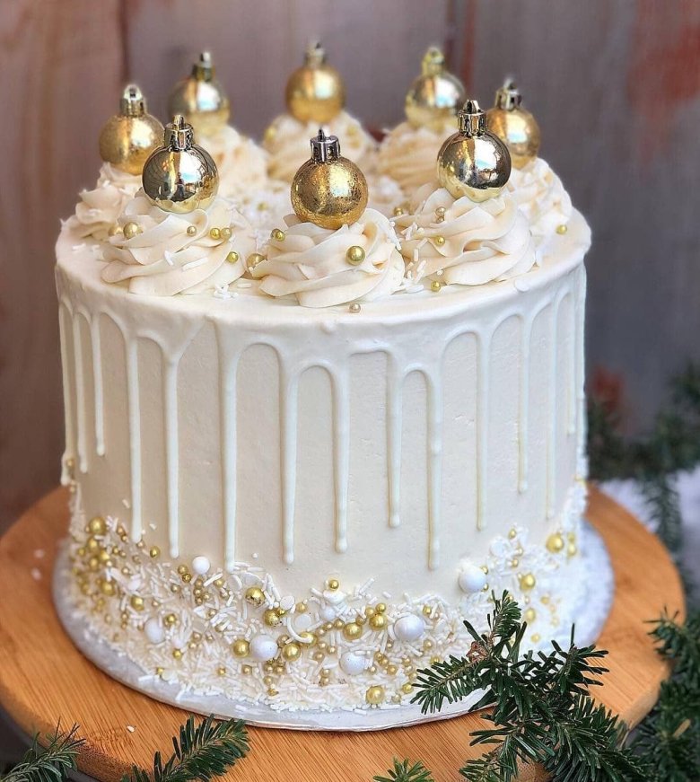 Свадебный торт двухъярусный зимний