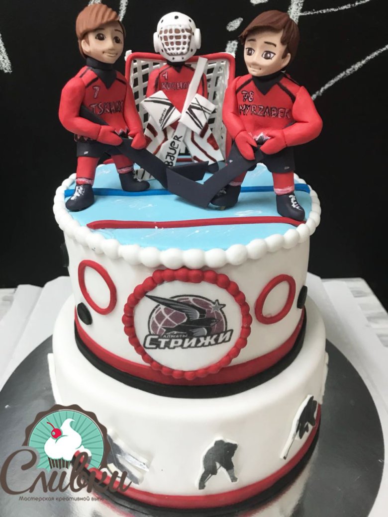 Двухэтажный торт хоккей
