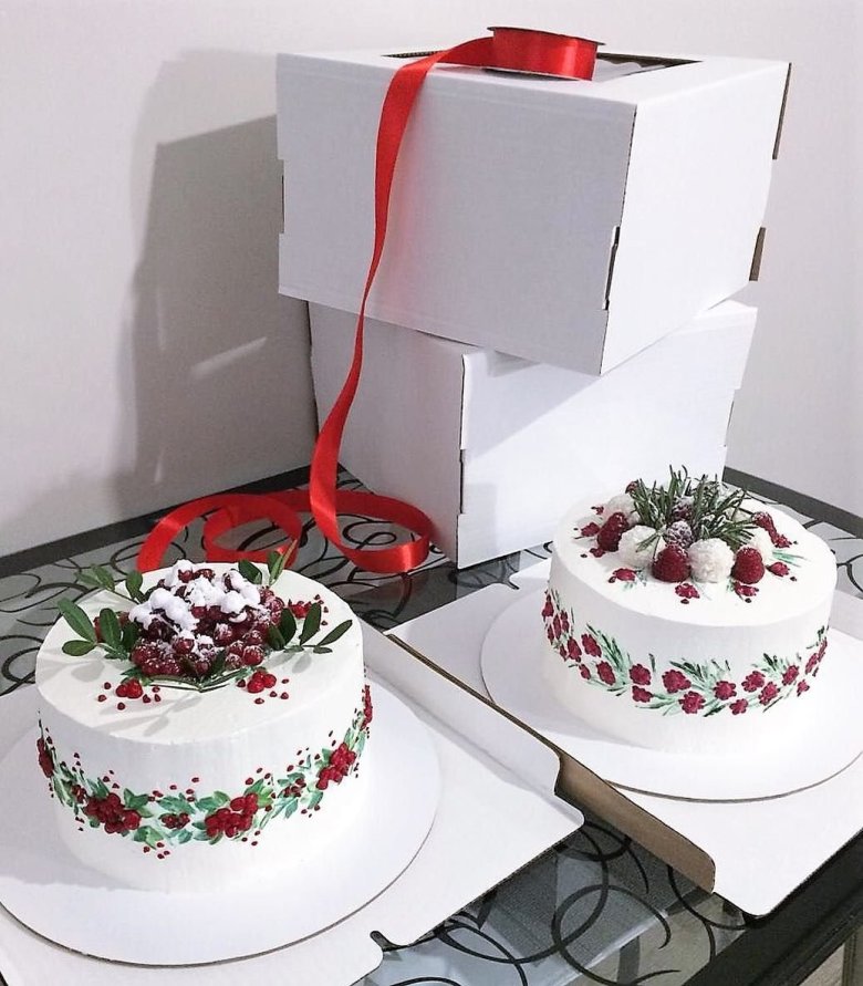 Декор торта белый на новый год