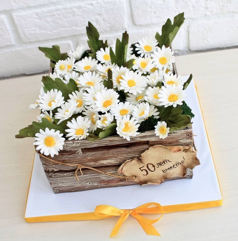 Торт с цветами ромашки